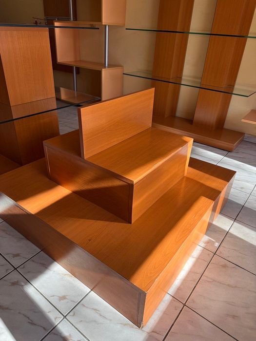 Продават се модули, подходящи за търговски обект!