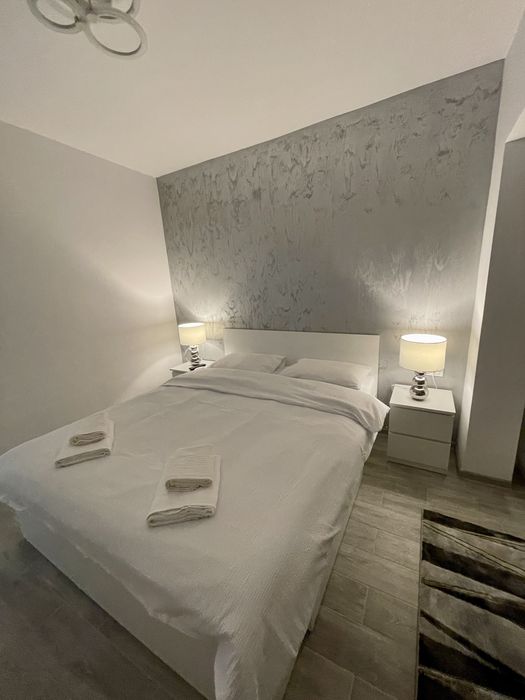 Proprietar vand apartament Gh Lazar
