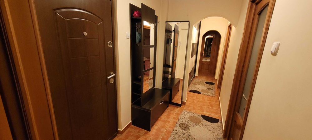 Apartament de inchiriat pe str. Calea Calarasilor(in zona Pistruiatu)