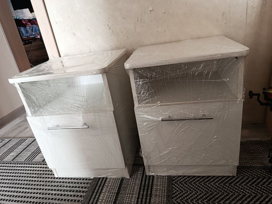 Продам тумбочки прикроватные 2шт.