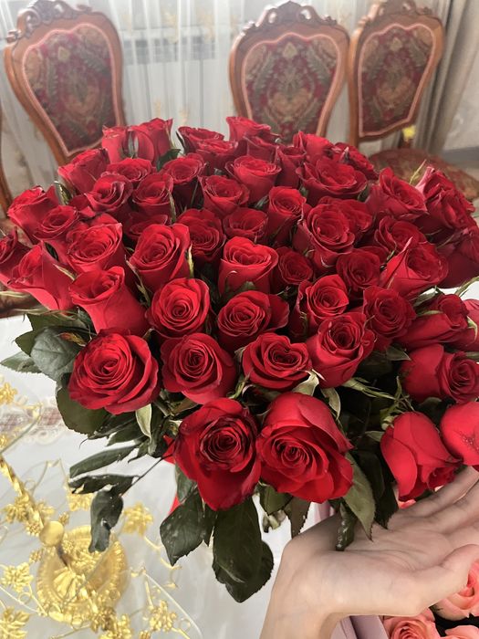 Букеты свежие розы