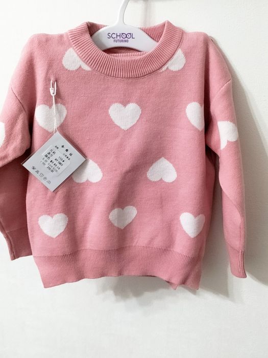 Детский вязанный костюм для девочки