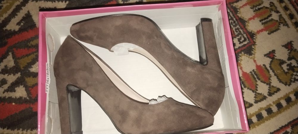 Каблук туфли 36 размер