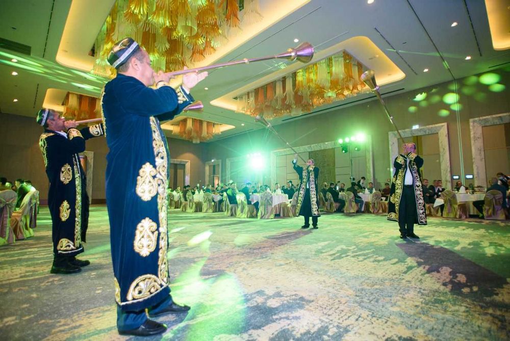 Наво халқ карнай ва сурнай ансамбли.