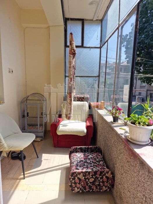 Етаж от къща в Варна-Окръжна болница площ 162