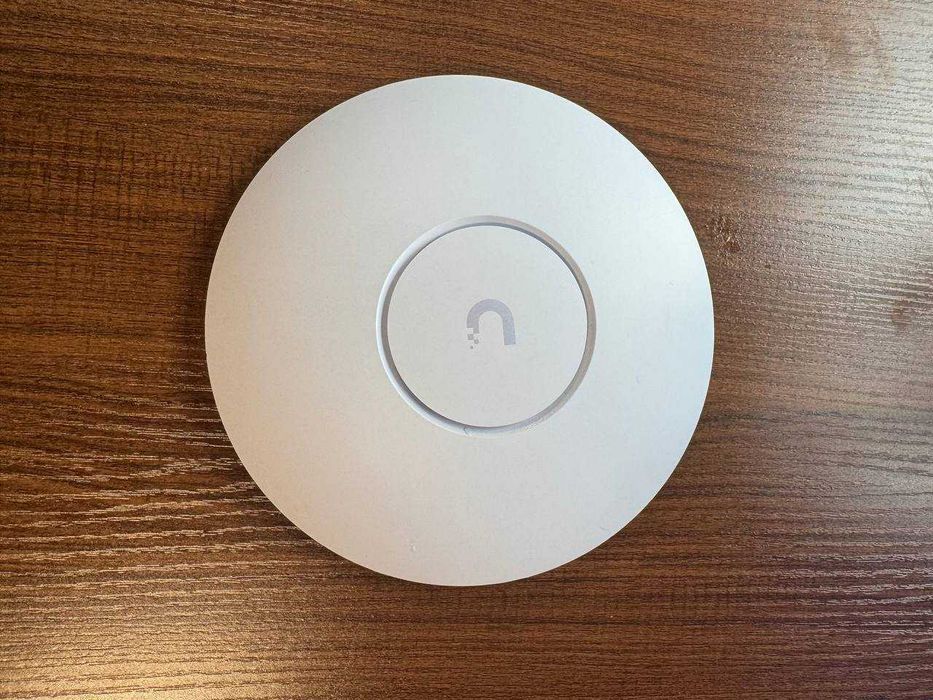 Ubiquiti UniFi U7 Pro/LR – Wi-Fi 7 de ultimă generație, Sigilat/Ca Nou
