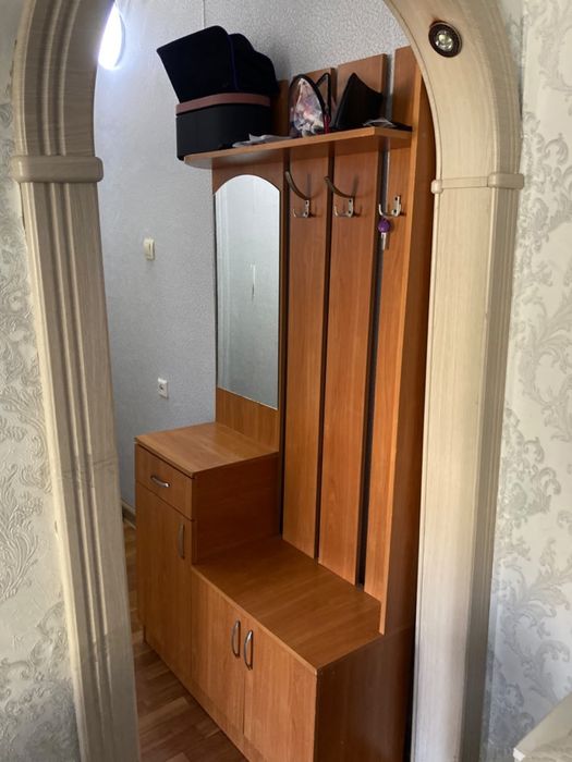 Продается шкаф для прихожей