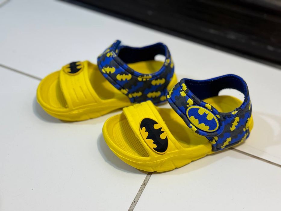 Детская брендовая обувь с 21-24