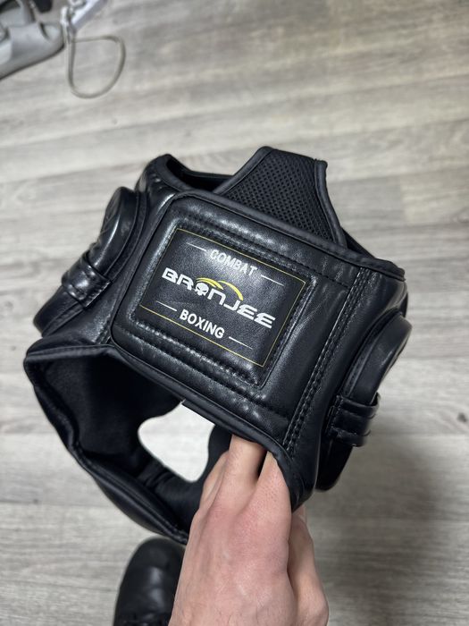 Продам шлем универсальный ( ММА, БОКС)