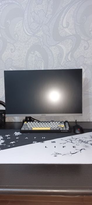 Монитор Samsung продам