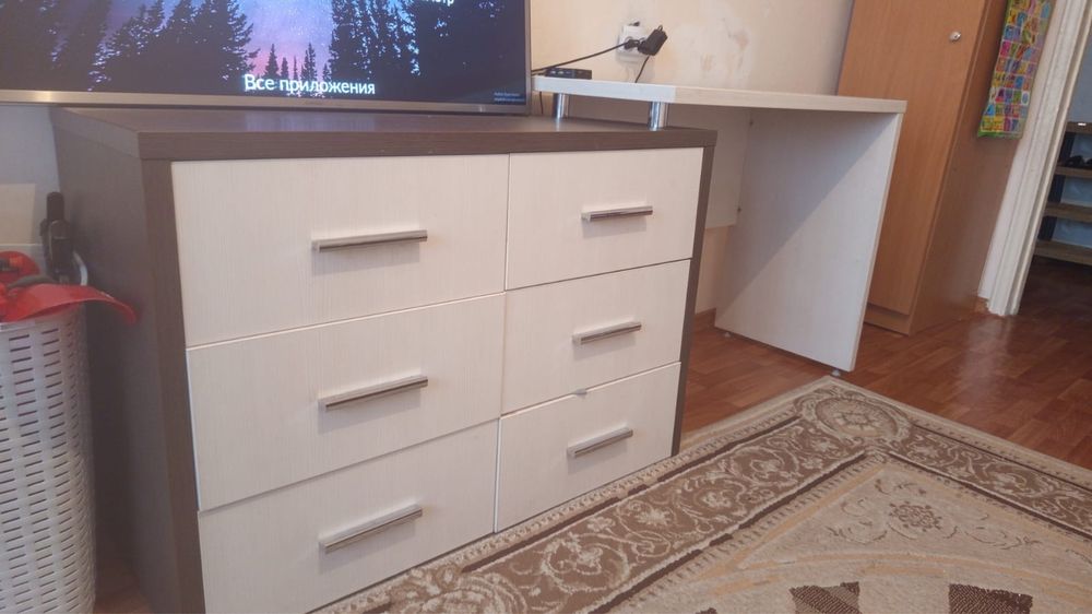 Продам комод-стол
