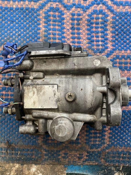 Vand sau schimb pompa de injectie bmw e46 136 cai 2.0d