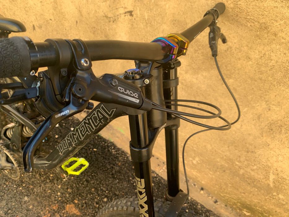 Bicicleta commencal downhill V3