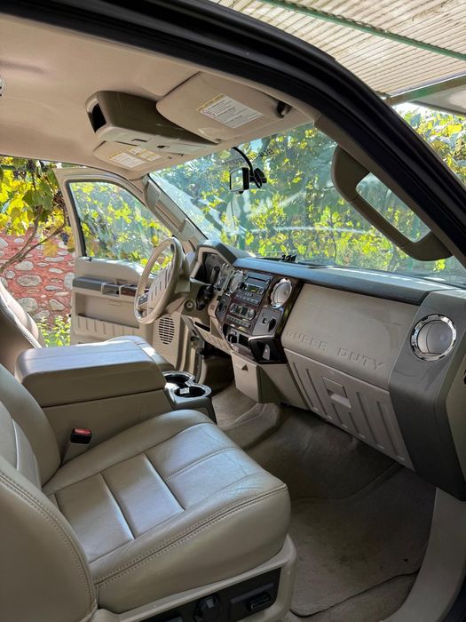 Ford F-350 Super Duty Lariat 6.4 V8 Diesel 4x4 Dually – Autoutilitară