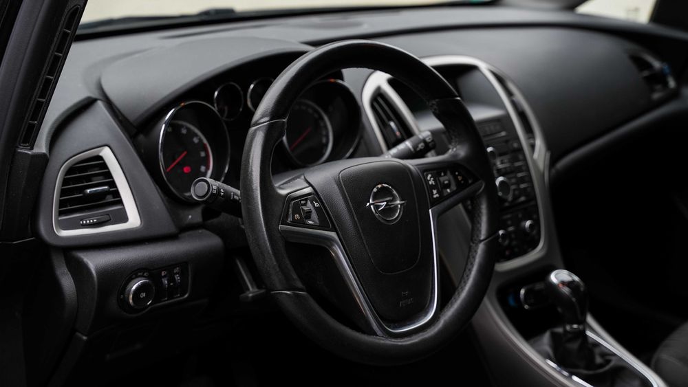Opel Astra J 1.4 benzina