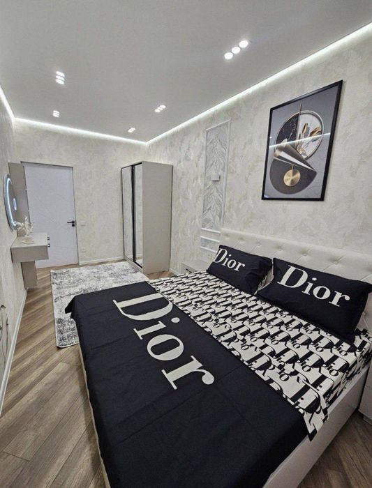 Продаётся Чиланзар 7 2в3 1этаж.