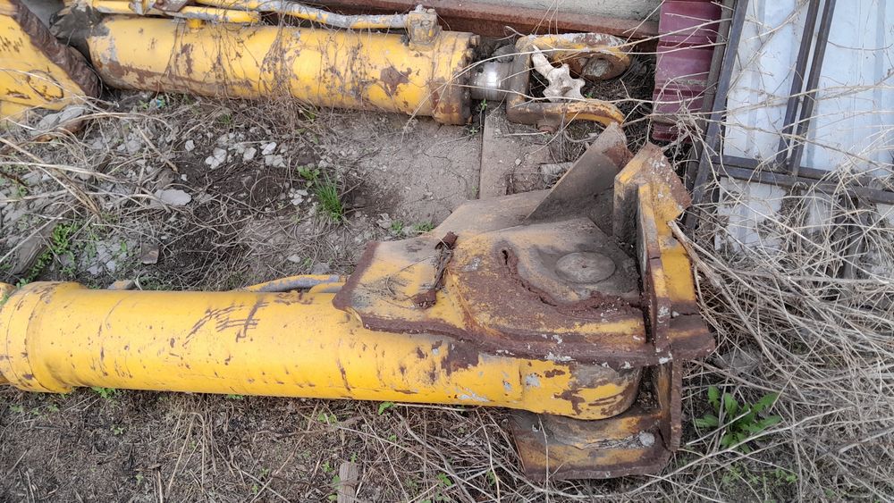 Погрузчик 3куб 5 тонна цилиндр