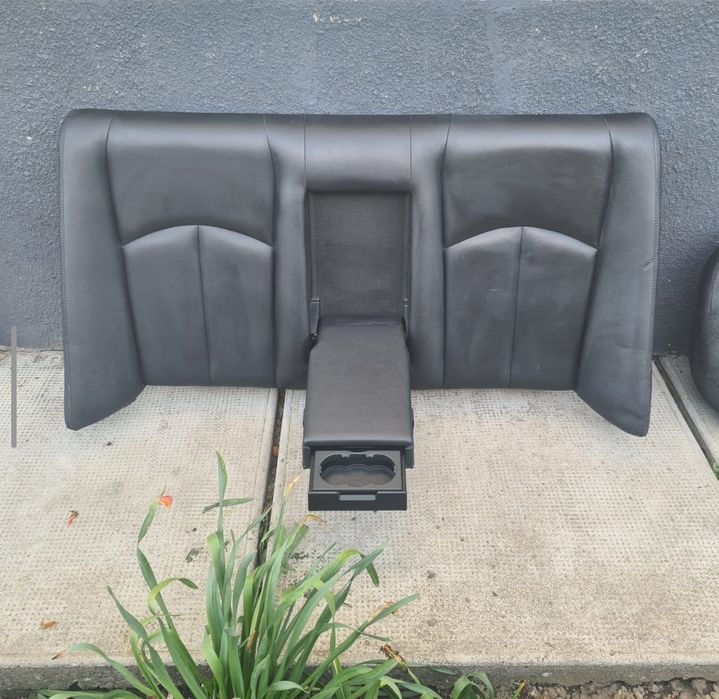 Banchete spate Mercedes e-class w211