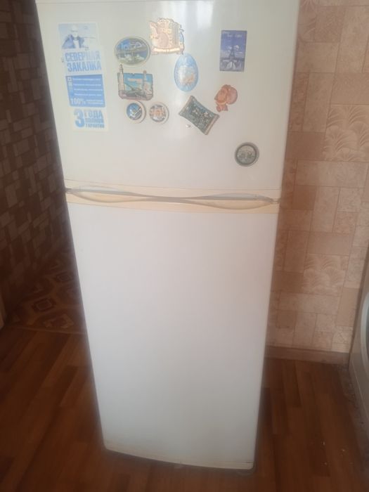 Холодильник Атлант б/у срочно продам
