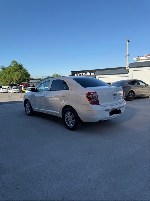 Chevrolet Cobalt 2025 — 5