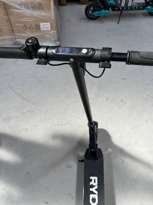 Trotinetă electrică pliabilă RYDE 8" 300 Skywalk, stare buna, viteza maxima 25km/h