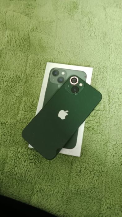 Айфон 13 128гб .