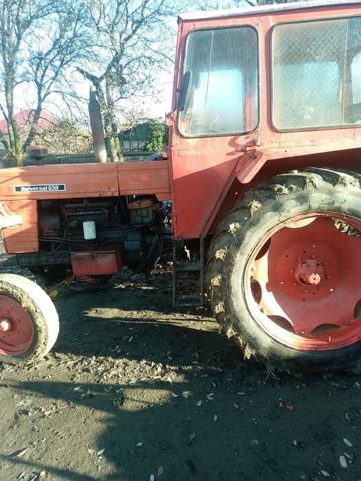 Vînd tractor utb 650