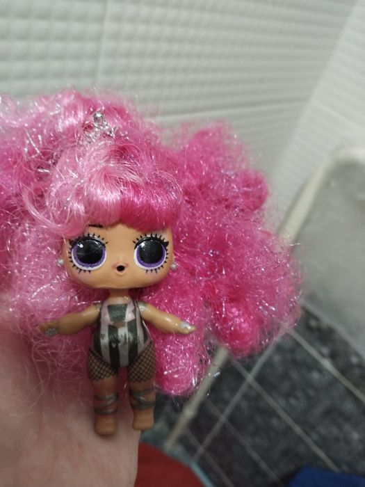 Кукла лол оригинал меняет цвет
