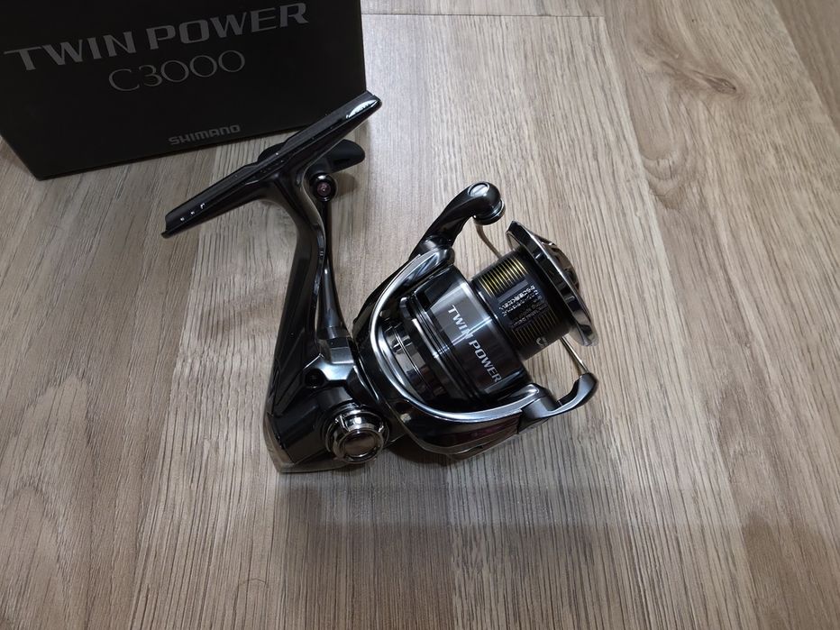 Mulineta Shimano Twin Power FE C3000