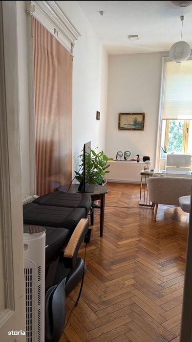 Spațiu de închiriat ultracentral  60 mp ,400 €/lună