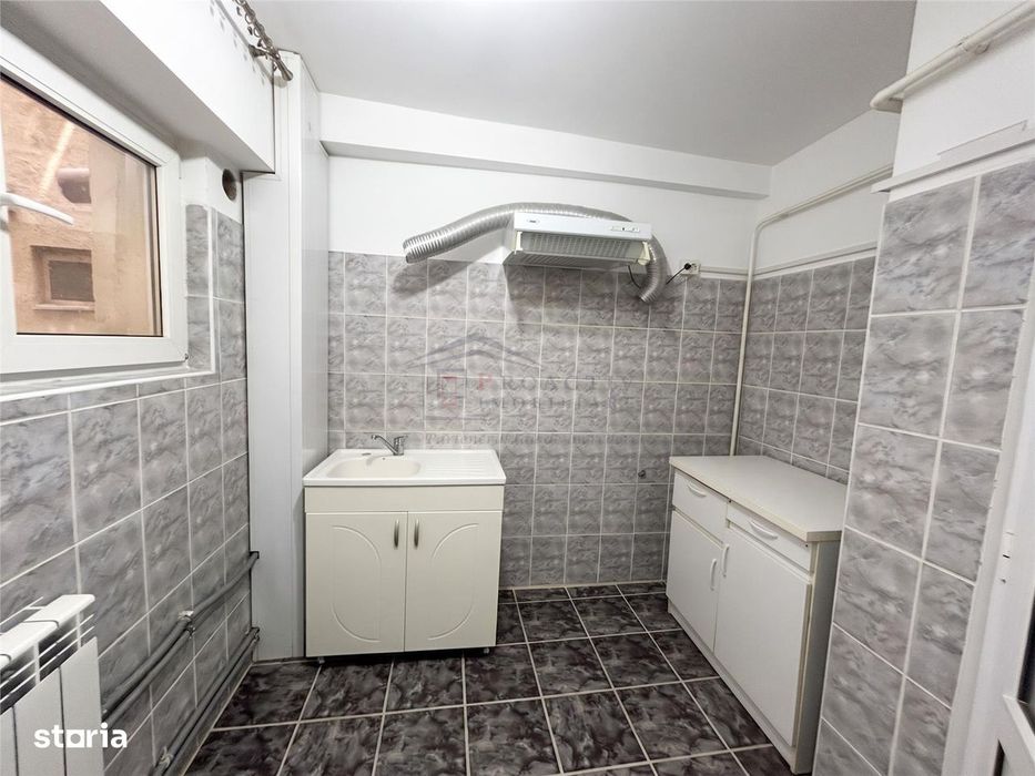 Apartament 3 camere | George Enescu | Etaj 3 | 75 mp | 3c-4458