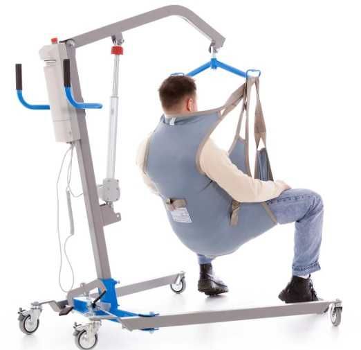 Lift electric foarte puțin utilizat