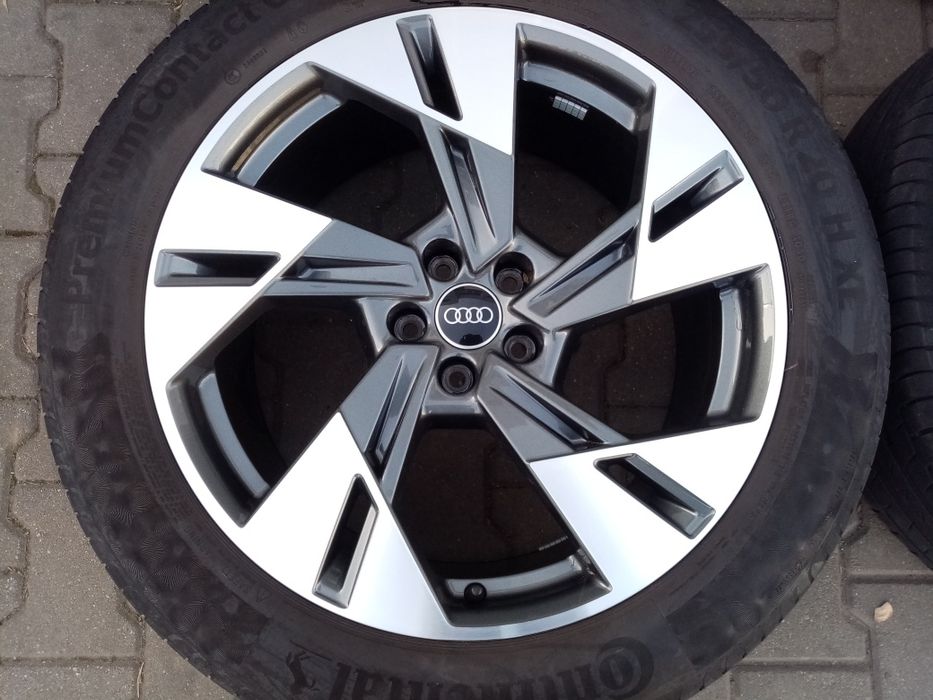 Jante originale Audi E Tron Q8, 20"cu anvelope de vara.