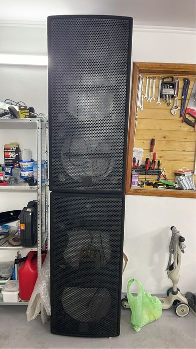 Празни кутии Peavey с драйвери wharfedale D-013A