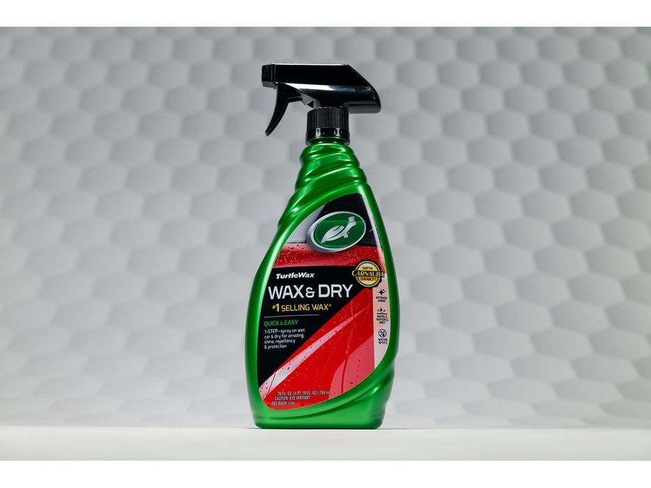 Ceara si solutie de curatare auto Turtle Wax Green Line Wax & Dry 500 ml, pentru lac si vopsea, activata de apa, cu luciu intens si protectie