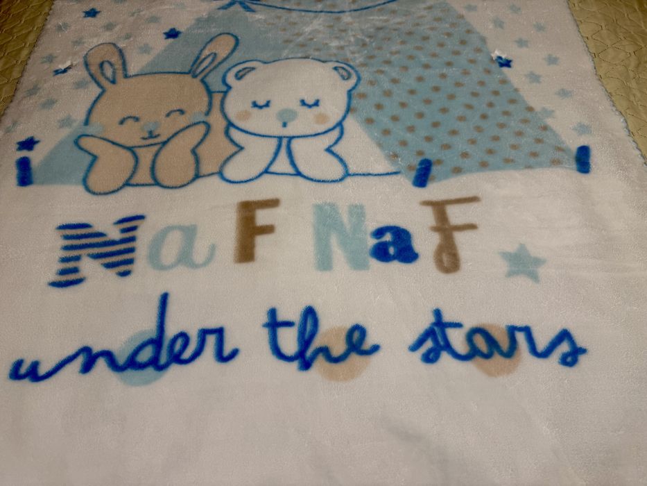 Patura groasa si pufoasa pentru copii, Naf Naf