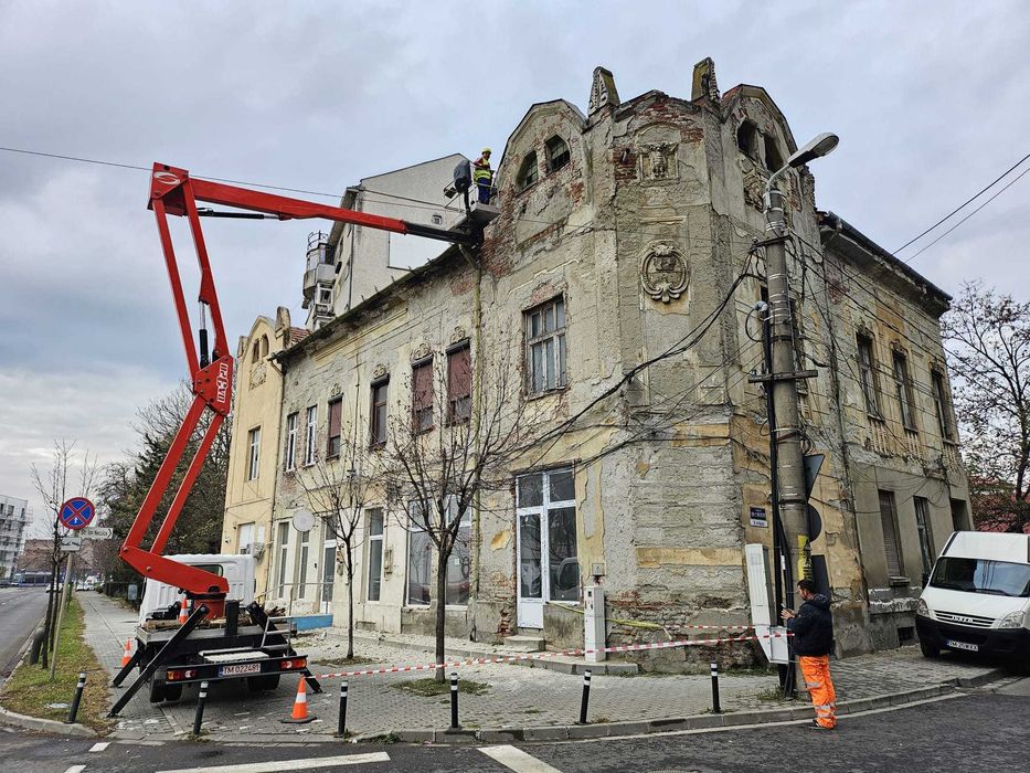 Inchiriem auto nacele PRB de 20 si 24 metri