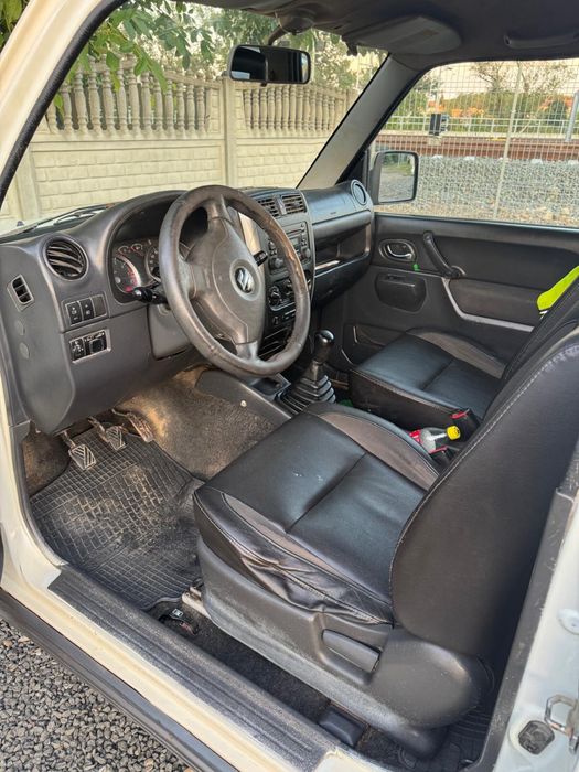 SUZUKI Jimny 2011 — imagine 4