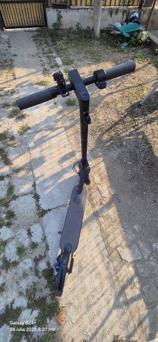 Trotineta xiaomi scooter3 vând sau schimb cu telefon