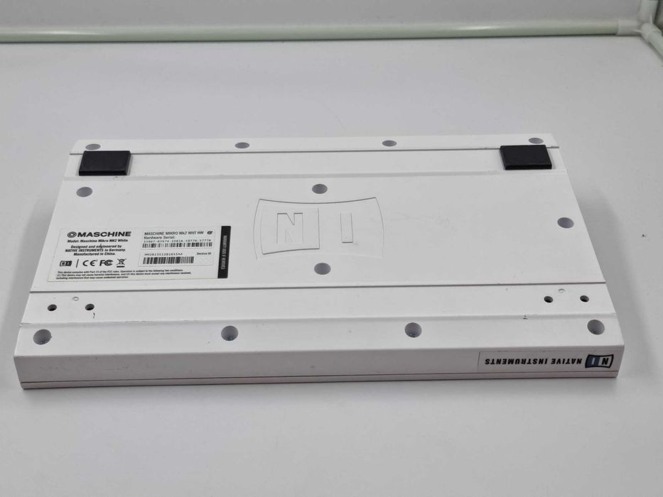Consola DJ pentru beat Maschine Mikro MK2 [Amanet Club Caro]
