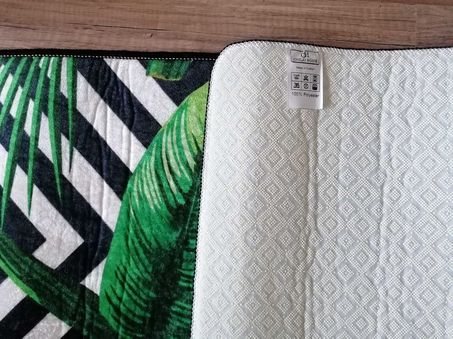 Килим, чисто нов