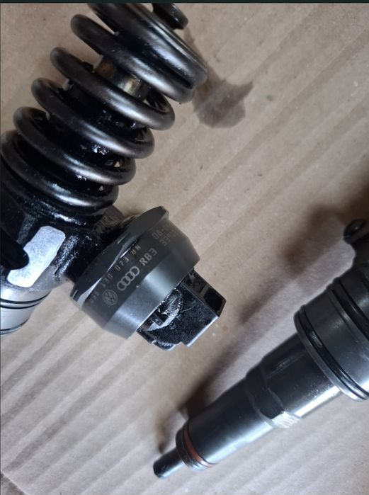 Set injectoare Wolswagen Golf 5 1.9 BLS BXE BKC