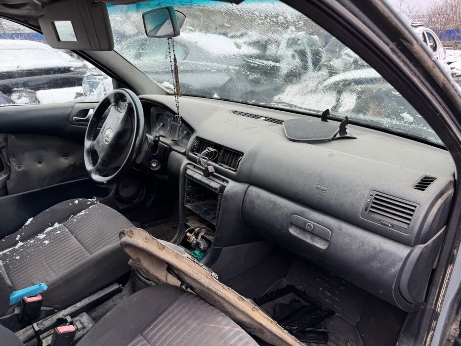 Bara / Capota / Faruri / Aripi / Usi / Haion / Triple / Plansa Bord Skoda Octavia 1 1.9TDI ALH 2000-2008