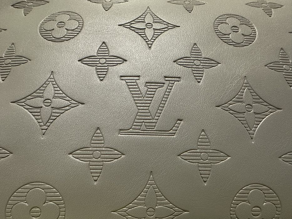 Louis Vuitton Чанта Чисто Нова