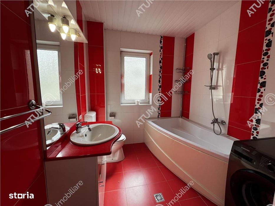 Apartament cu 3 camere decomandate si balcon la etajul 2 zona Turnisor