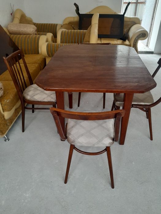 Столь стулья Италия