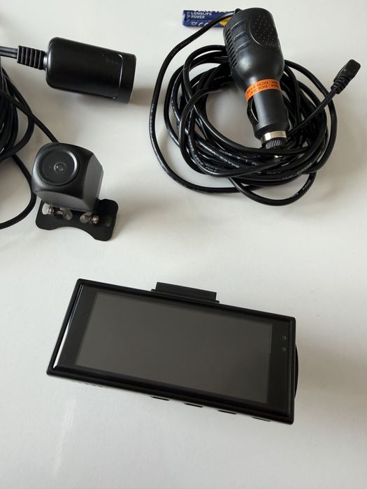 Преден и заден видеорегистратор