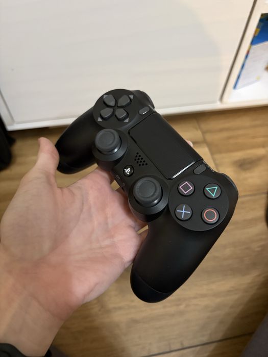 Ps4 slim in stare perfecta de functionare