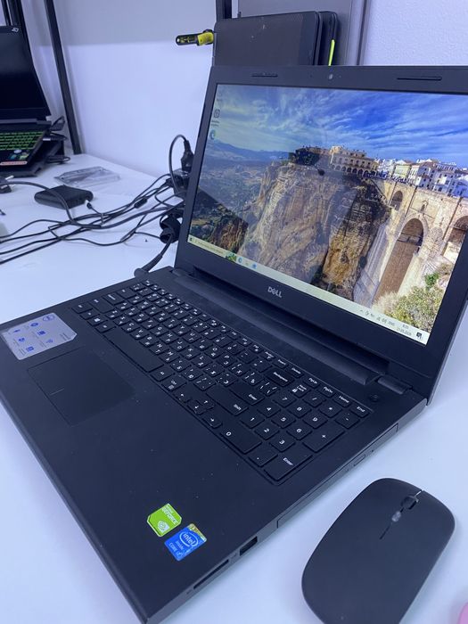Ноутбук Dell inspiron 15 3000 series