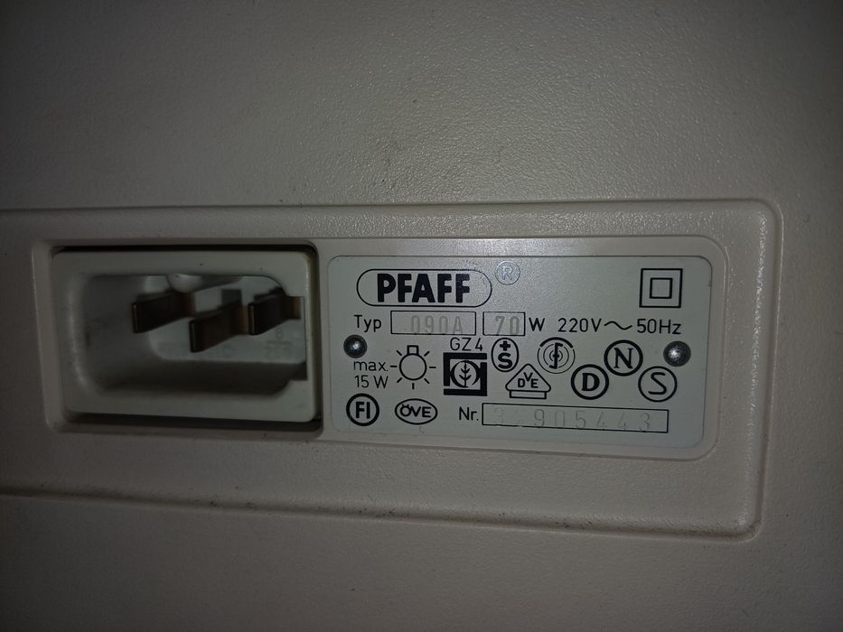 VANDUT Masina cusut PFAFF Hobbymatic 919